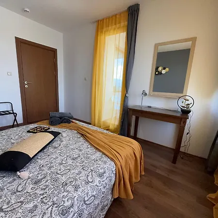 Mountain Diamond Apartment