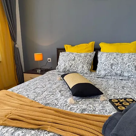Apartment Mountain Diamond