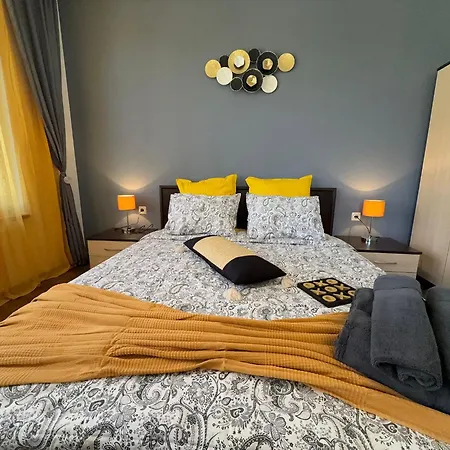 Mountain Diamond Apartment